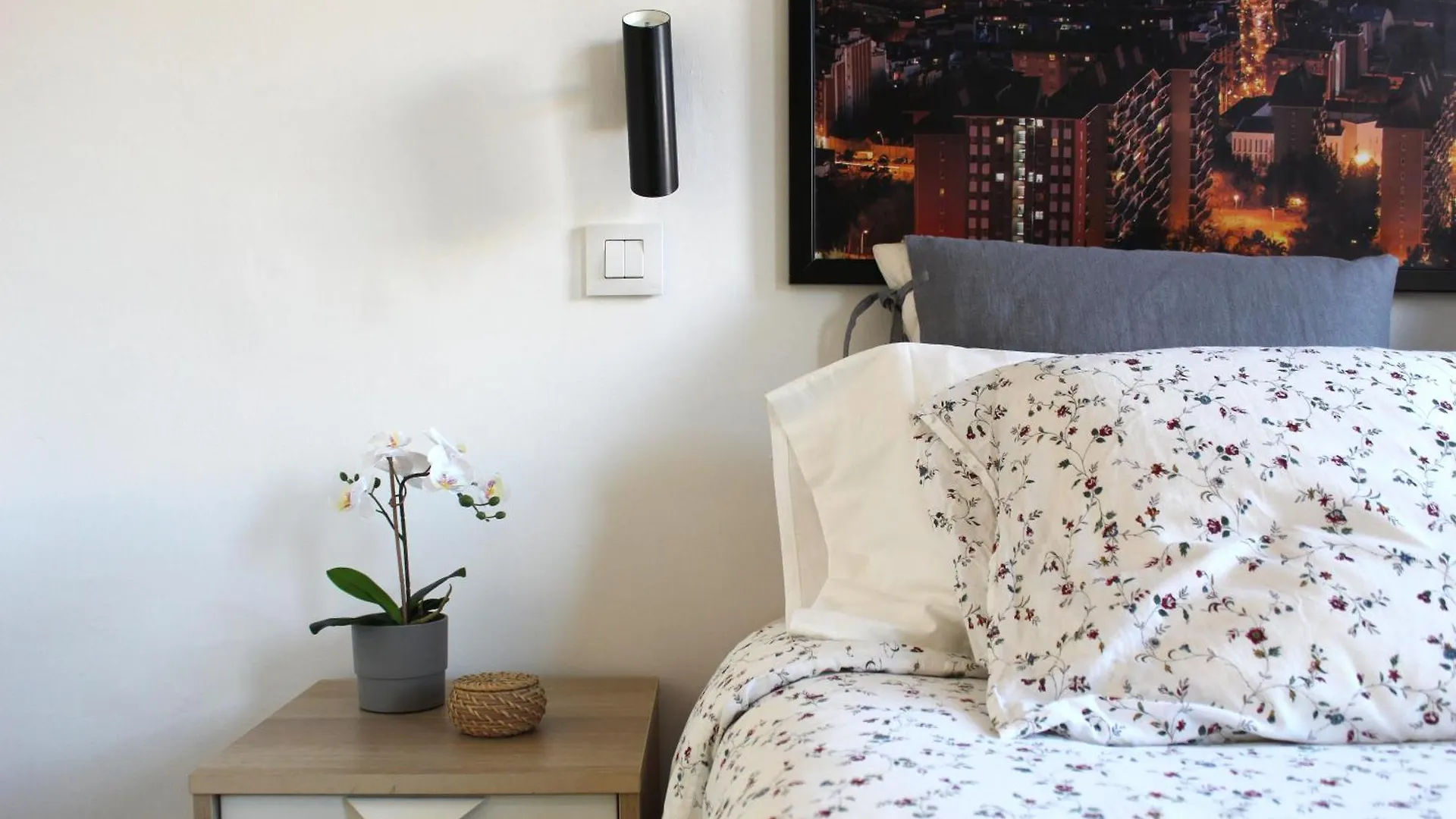 Apartment Ferienwohnung Piso Nuevo Al Lado De La Sagrada Familia. Barcelona
